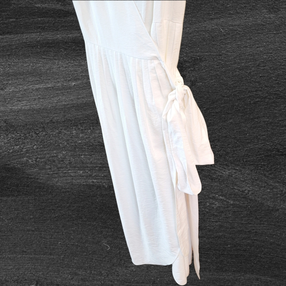 NWT VINCE Sleeveless V-Neck Wrap Side Tie Pleated Midi Dress Optic White XL - Picture 6 of 12